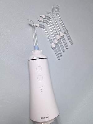 初次體驗沖牙器 以扉樂SII為例，談談口腔清潔新境界